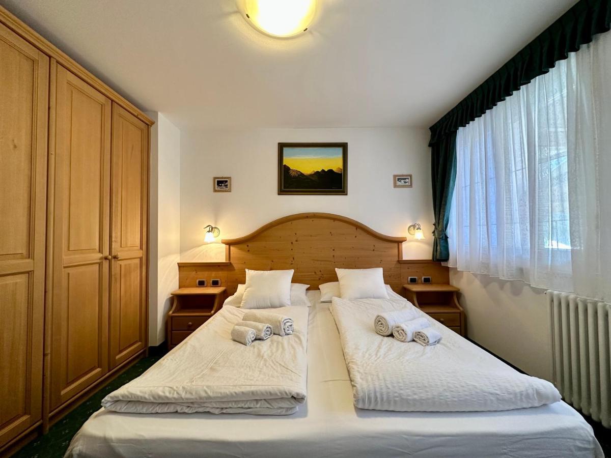 B&B Family Accommodation Canazei Bike Friendly Екстер'єр фото