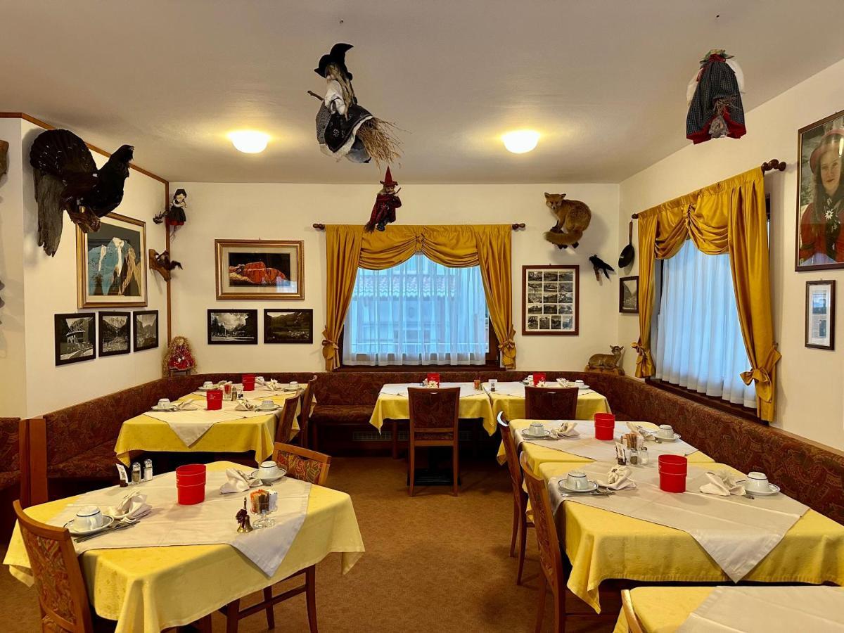B&B Family Accommodation Canazei Bike Friendly Екстер'єр фото