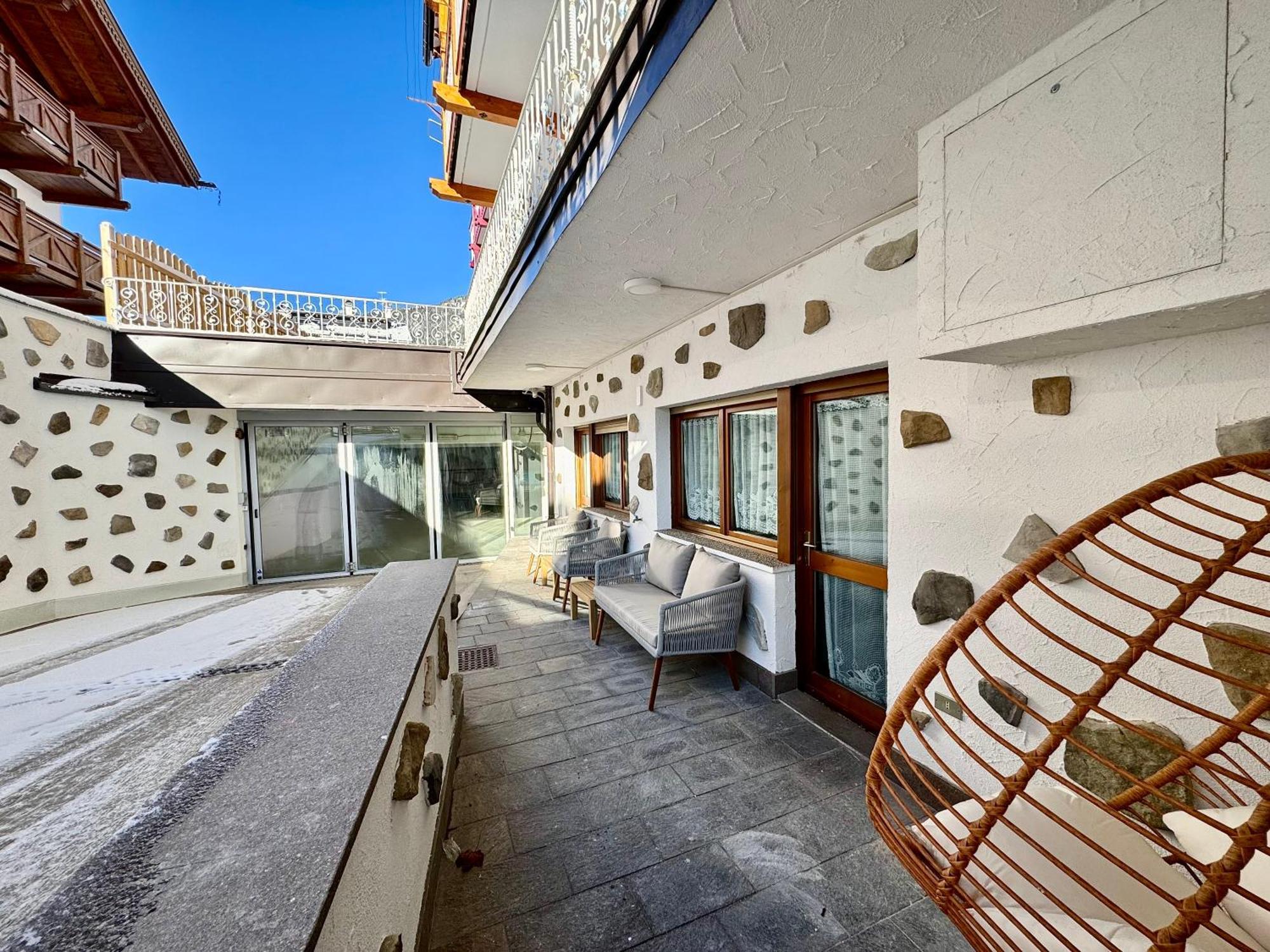 B&B Family Accommodation Canazei Bike Friendly Екстер'єр фото