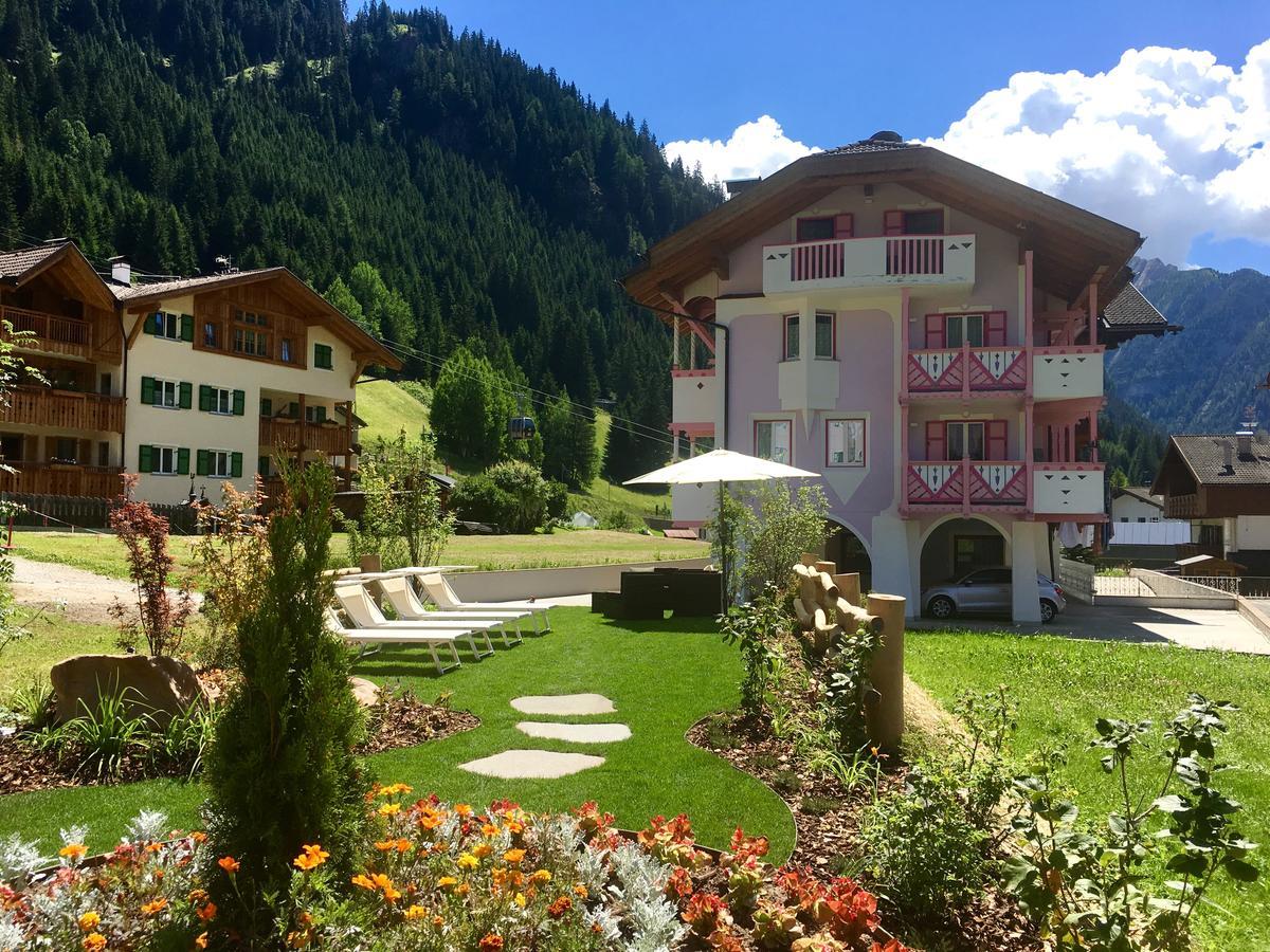 B&B Family Accommodation Canazei Bike Friendly Екстер'єр фото