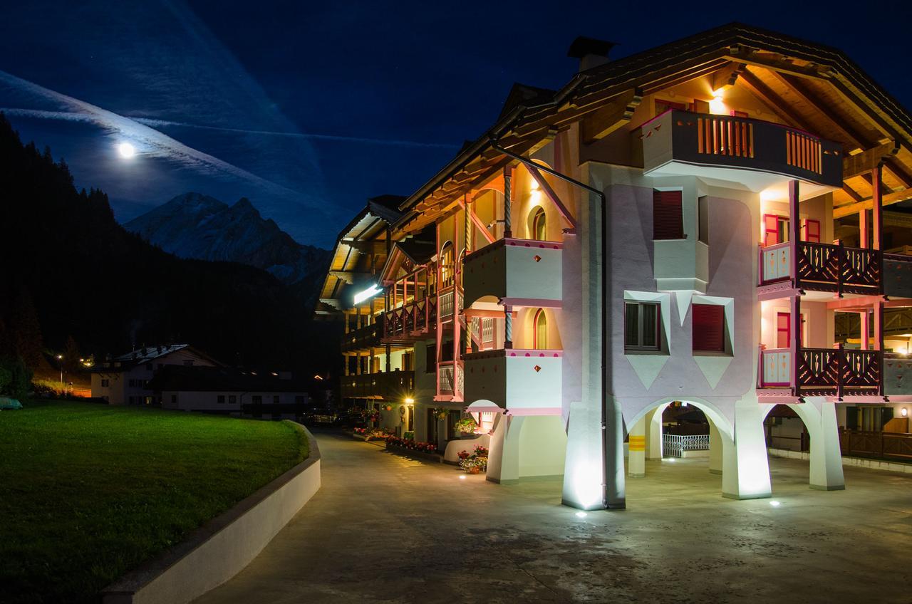 B&B Family Accommodation Canazei Bike Friendly Екстер'єр фото